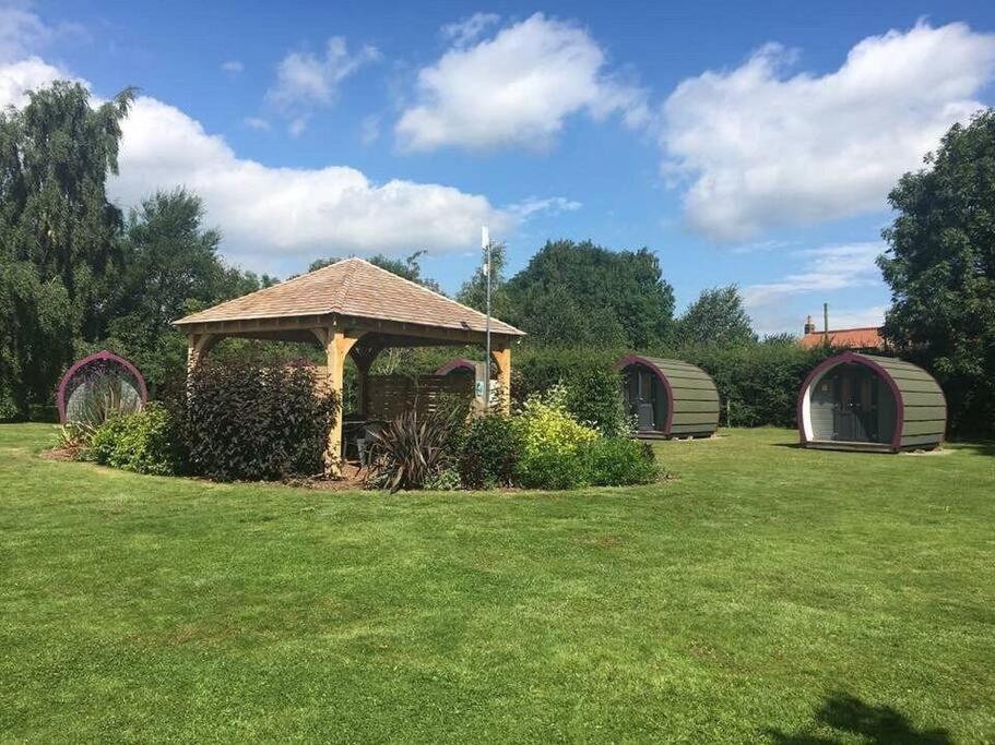 Belle Vista Glamping & Camping ยอร์ค ภายนอก รูปภาพ